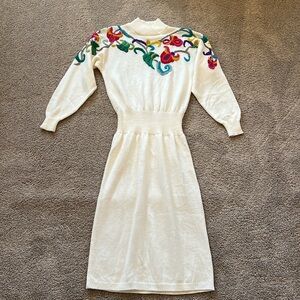 Vintage 80’s Darian Crewel Embroidered Flower Sweater Dress